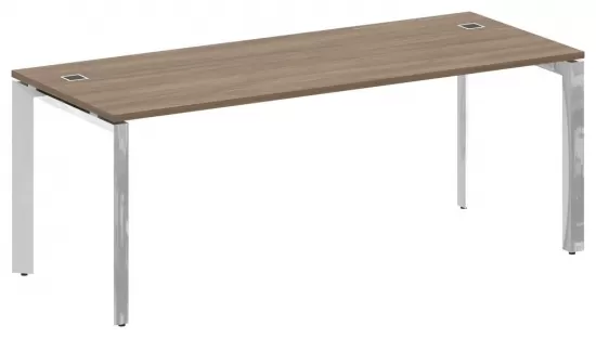 Стол рабочий руководителя на П-образном м/к